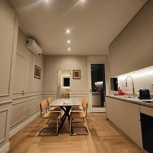 https://ottoboni-2a-luxury-penthouse.italymilanhotels.net